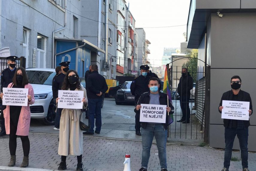 Komunikatë për shtyp: Fjalimi i z. Mërgim Lushtakut në foltoren e Kuvendit të Kosovës në lidhje me institucionin e martesës është në kundërshtim me vlerat që Kushtetuta e Kosovës i garanton