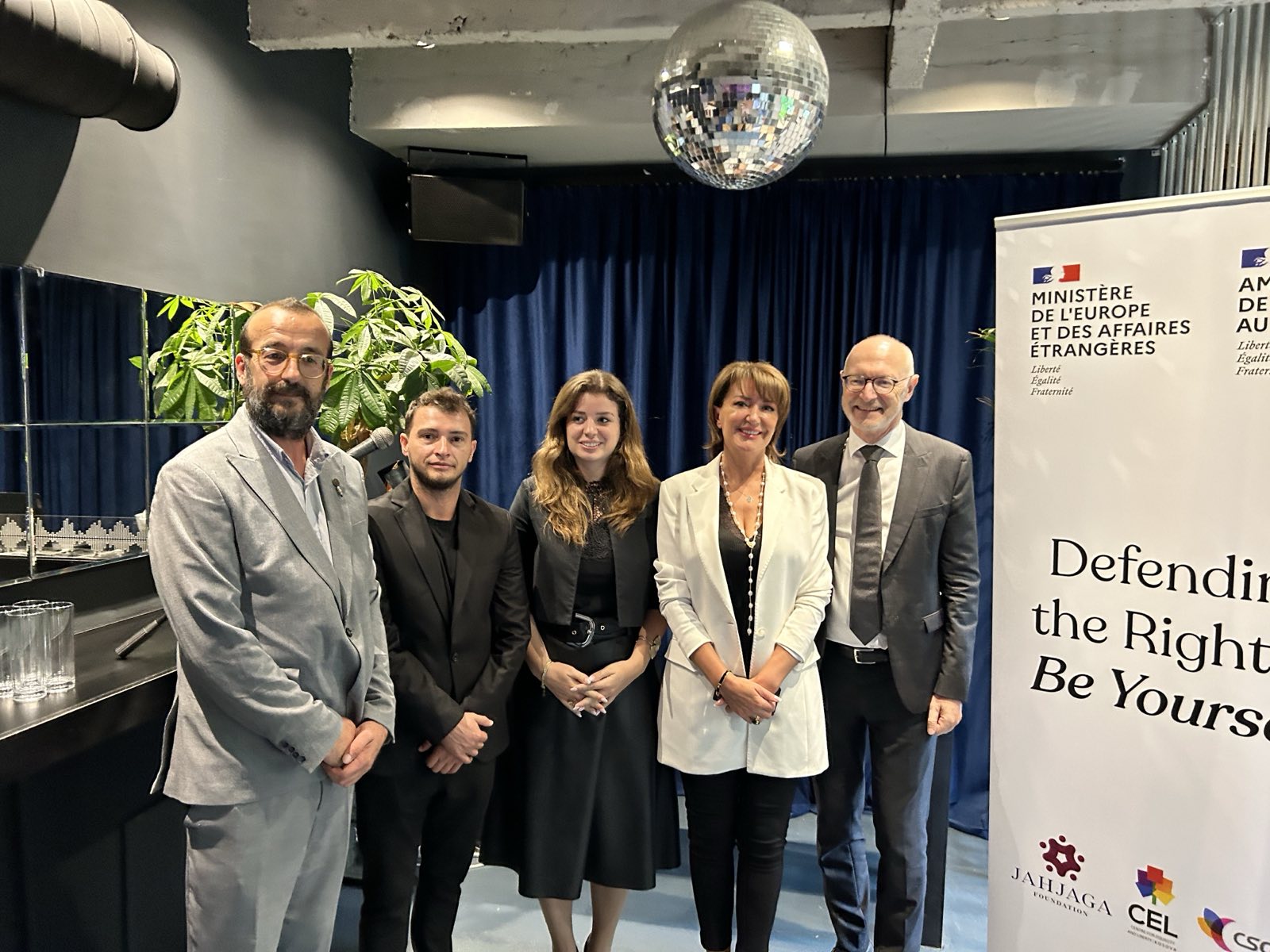 Lansohet projekti ‘Defending the right to be yourself’